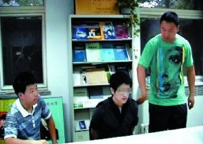 高考事件新闻2017（高考状元抢银行10万）