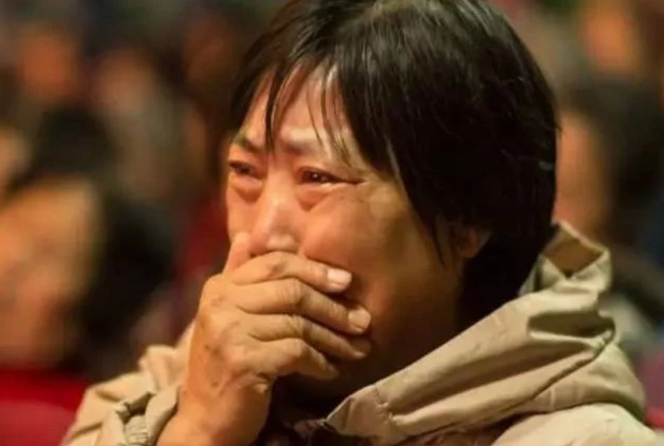 高考状元无故消失，10年后找到父母已认不出，请教孩子学会失败