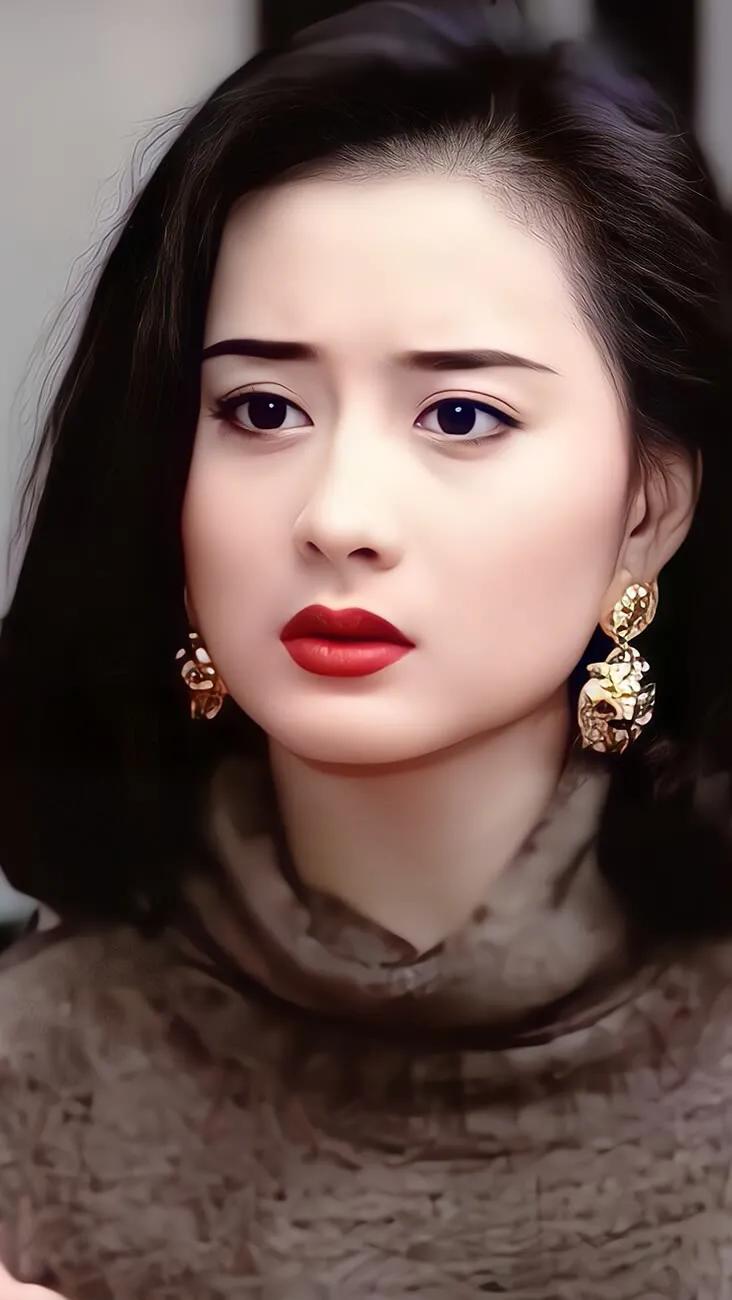 陈德容年轻时好美好水灵，难怪琼瑶为找她拍戏，愿意苦等三年