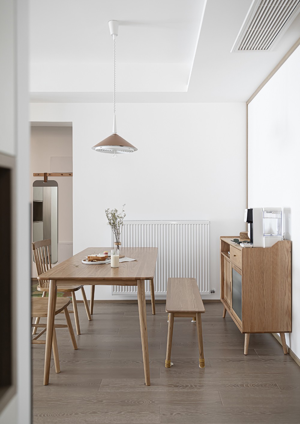 面对17年的老宅，这对南京夫妻花了3个月“穷装”，耐看极了