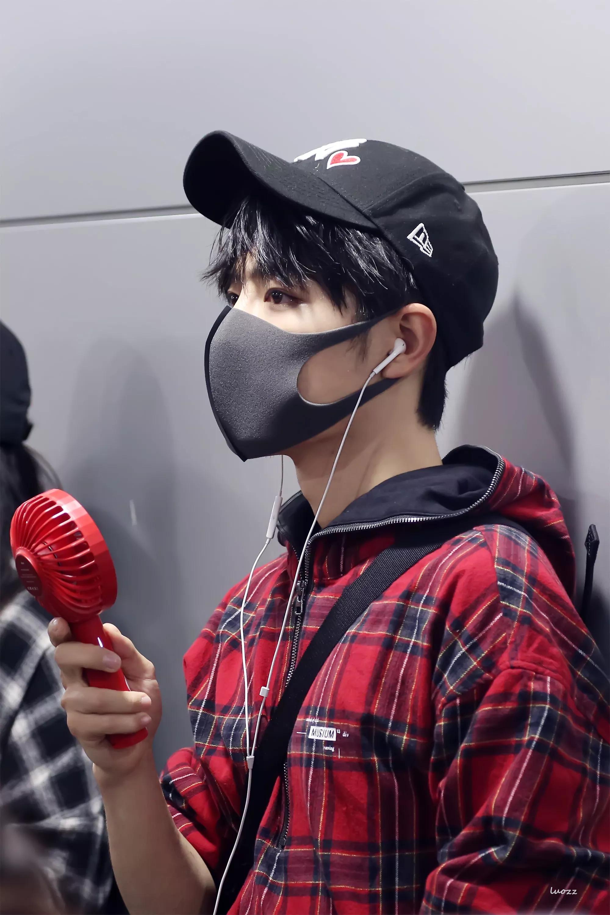 考古肖战:2018年9月—12月机场时间线汇总,今天请叫我收图狂魔