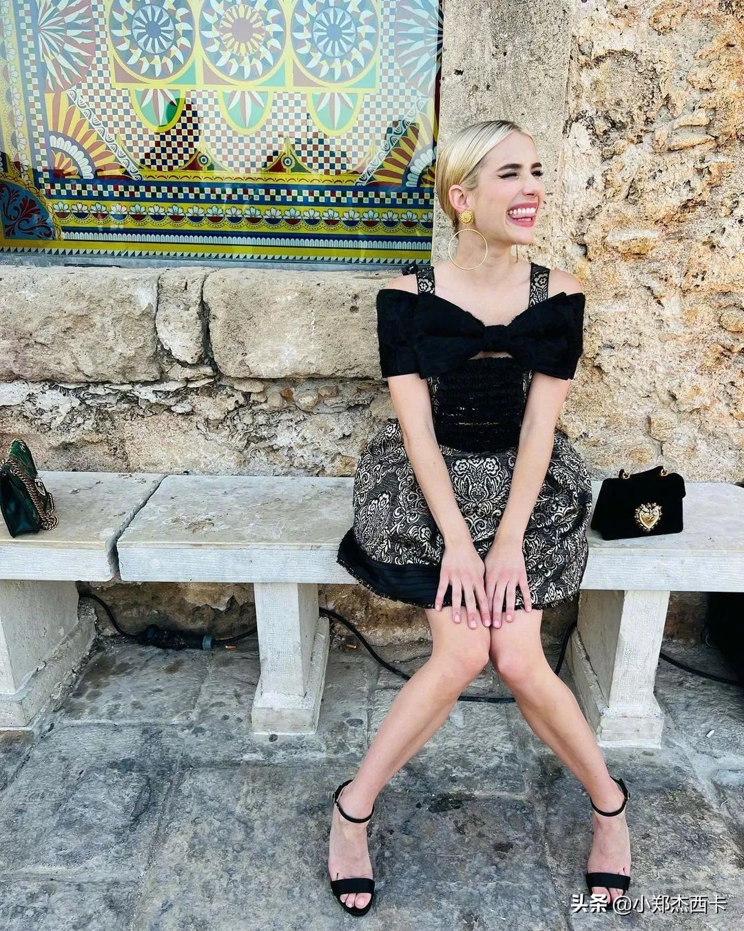 被毁容了还能翻盘？57岁的她才是真 • 传奇