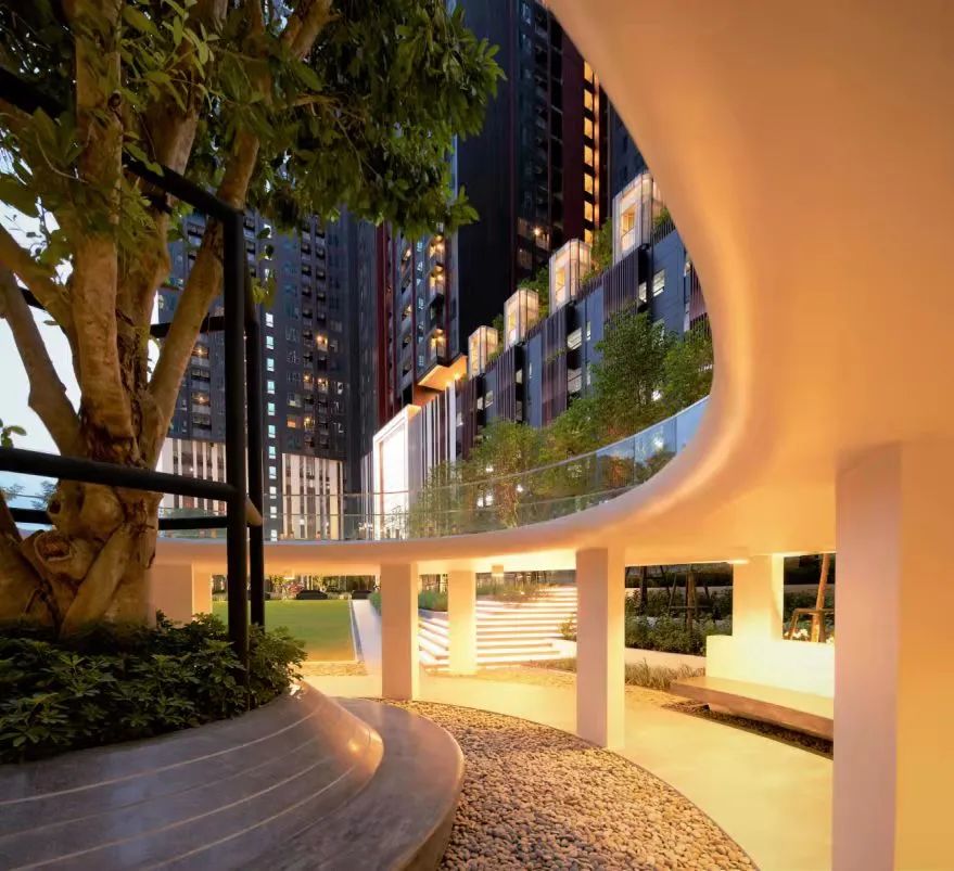 现房！曼谷Rama9 新CBD精装公寓丨Life Asoke Hype