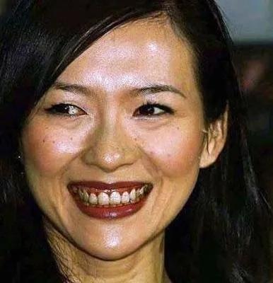 明明是绝色，怎么拍出这么丑的照片，妆容难看，用的是丑颜相机吗