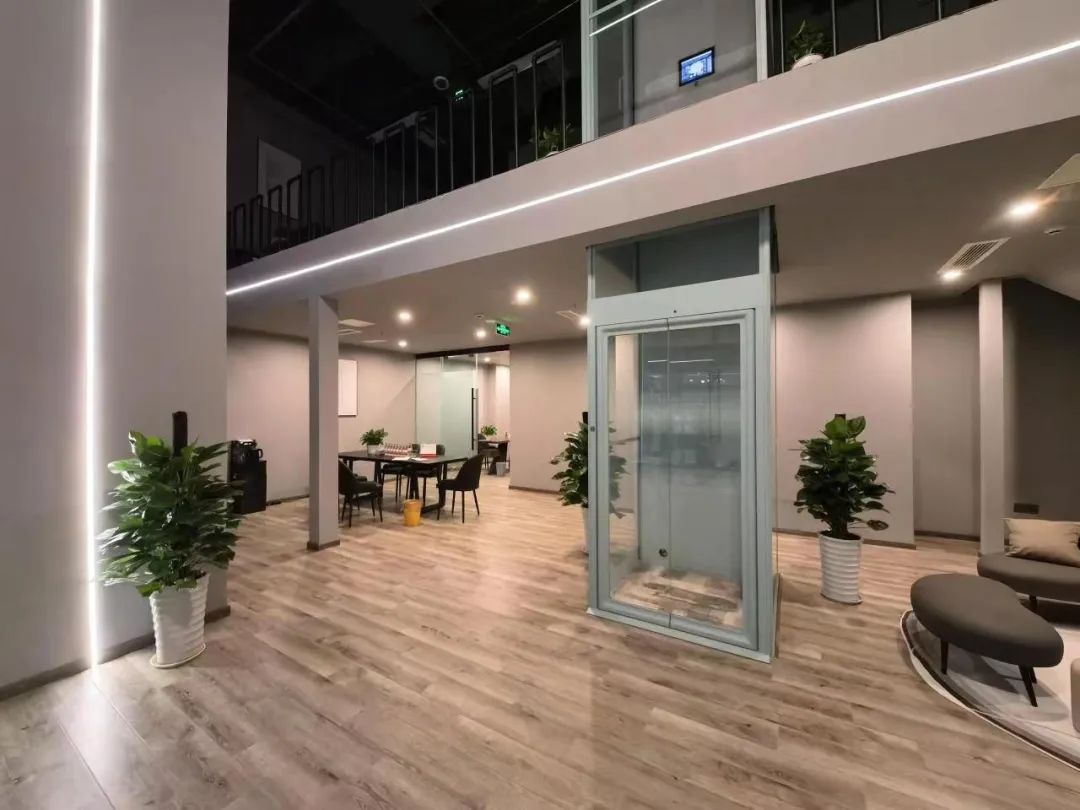 上峙螺杆家用电梯成都展厅