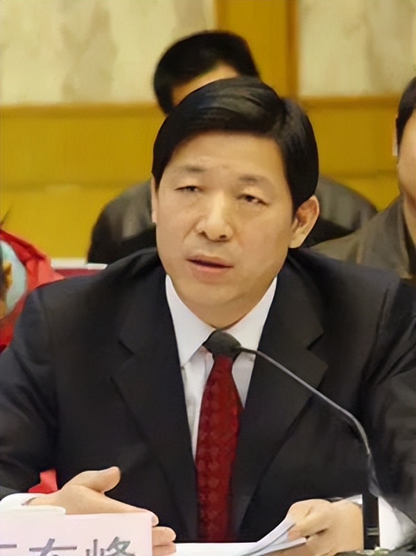 倪岳峰履新河北省委书记，王东峰卸任前一天仍在部署疫情防控工作