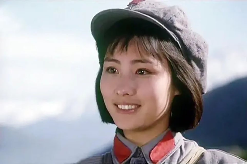 80年代女星赵娜：两段失败婚姻，曾是杜淳后妈，今与儿子相依为命