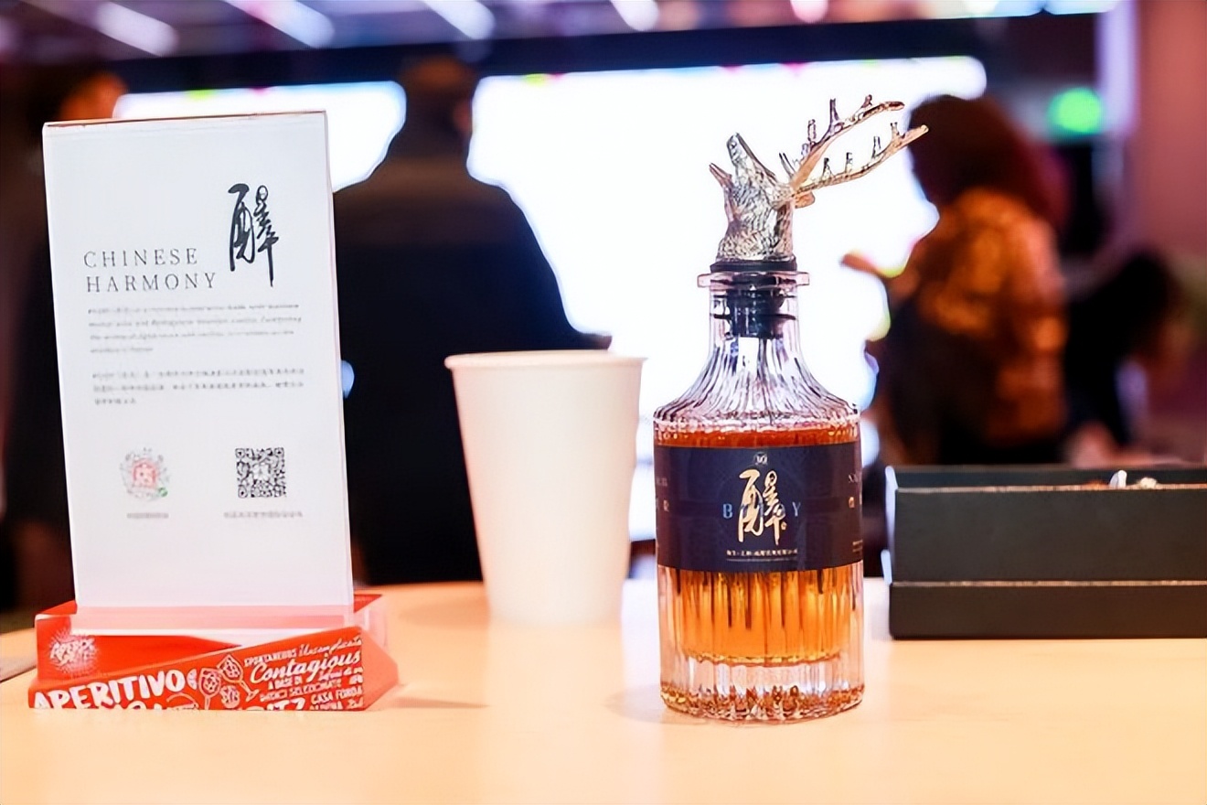 专访BYJOY创始人：用威士忌的思路，做一瓶Chinese Baijiu | 酒零后