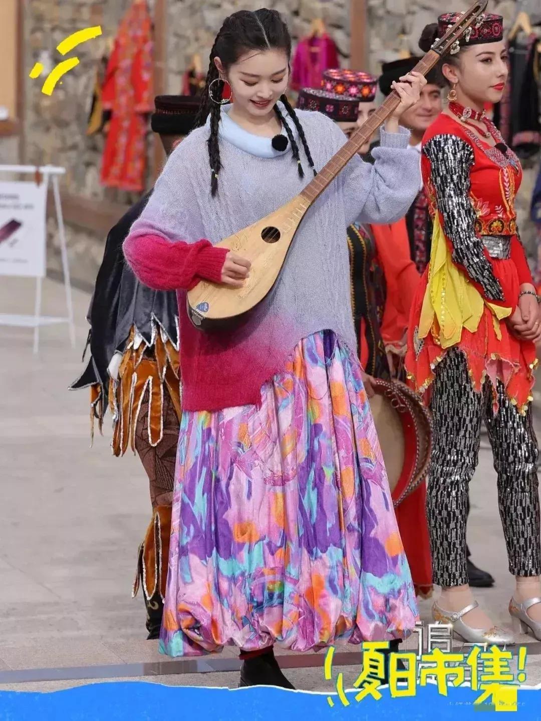 宋轶总是快乐甜美的样子，总能被这个姑娘的笑容打动