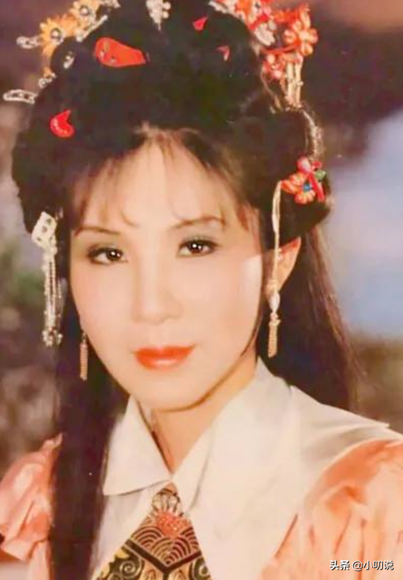 杨钧钧：焦恩俊口中的“傻丫头”，带资进组演女主，没长相遭嘲笑