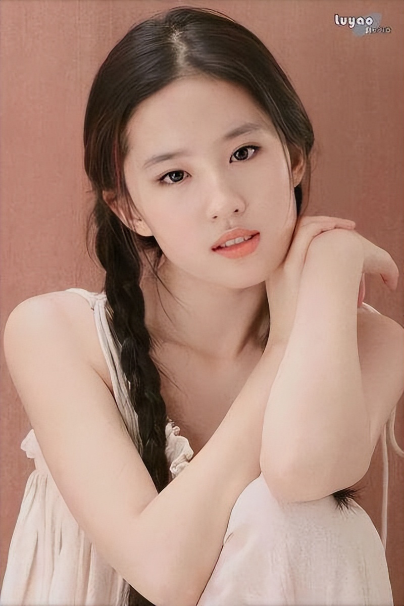 教主说圈内小花生：刘亦菲、梦华录第二季？蒋依依资源差？刘恺威