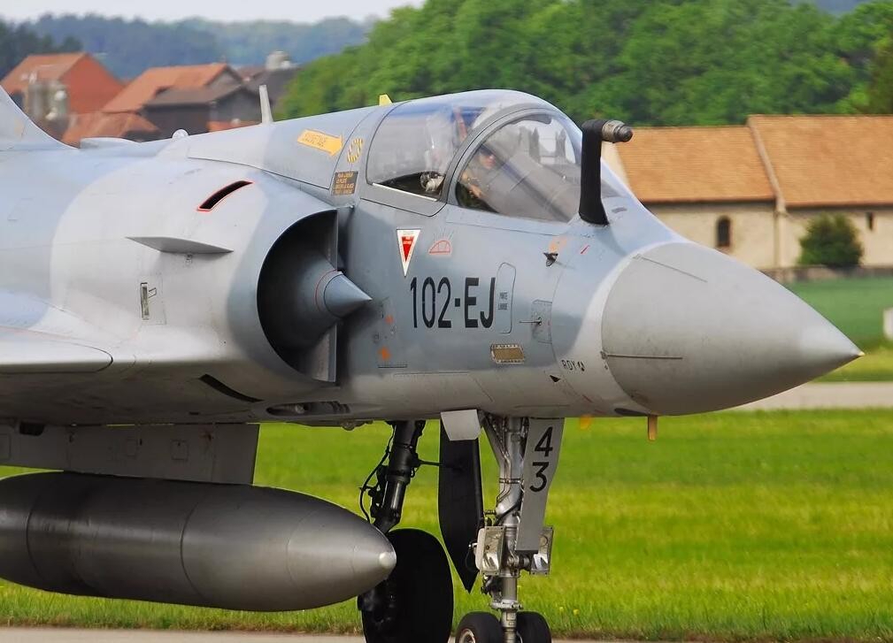 �й��վ������Ǿ�������������F16�ͻ�Ӱ��������10���Ժ�ճ���