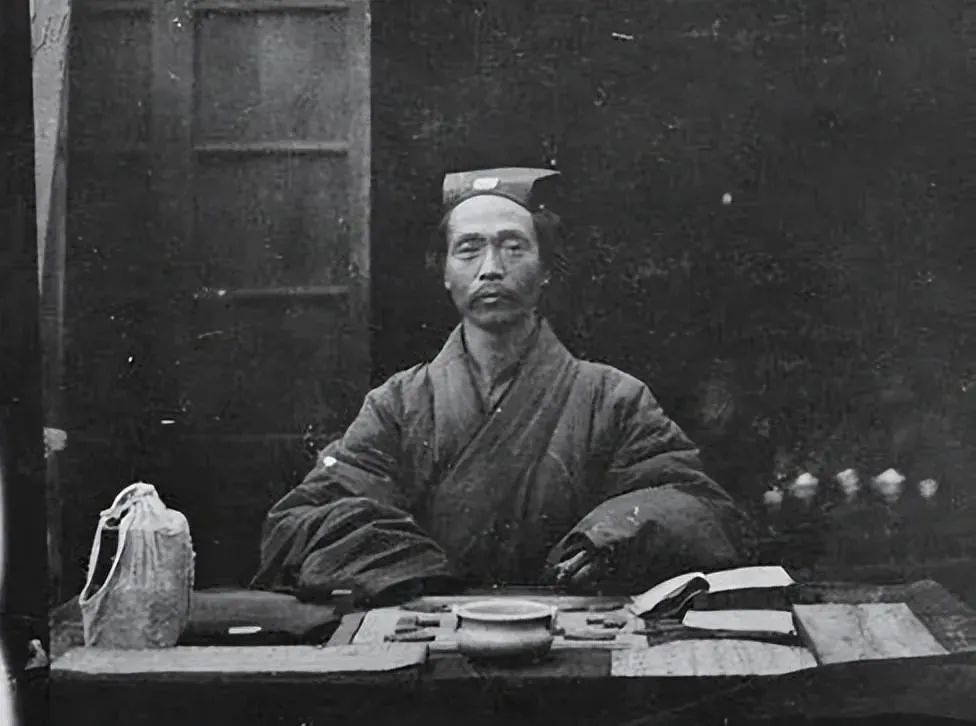 一个民国大相士的坦白:算命,就是心理骗术