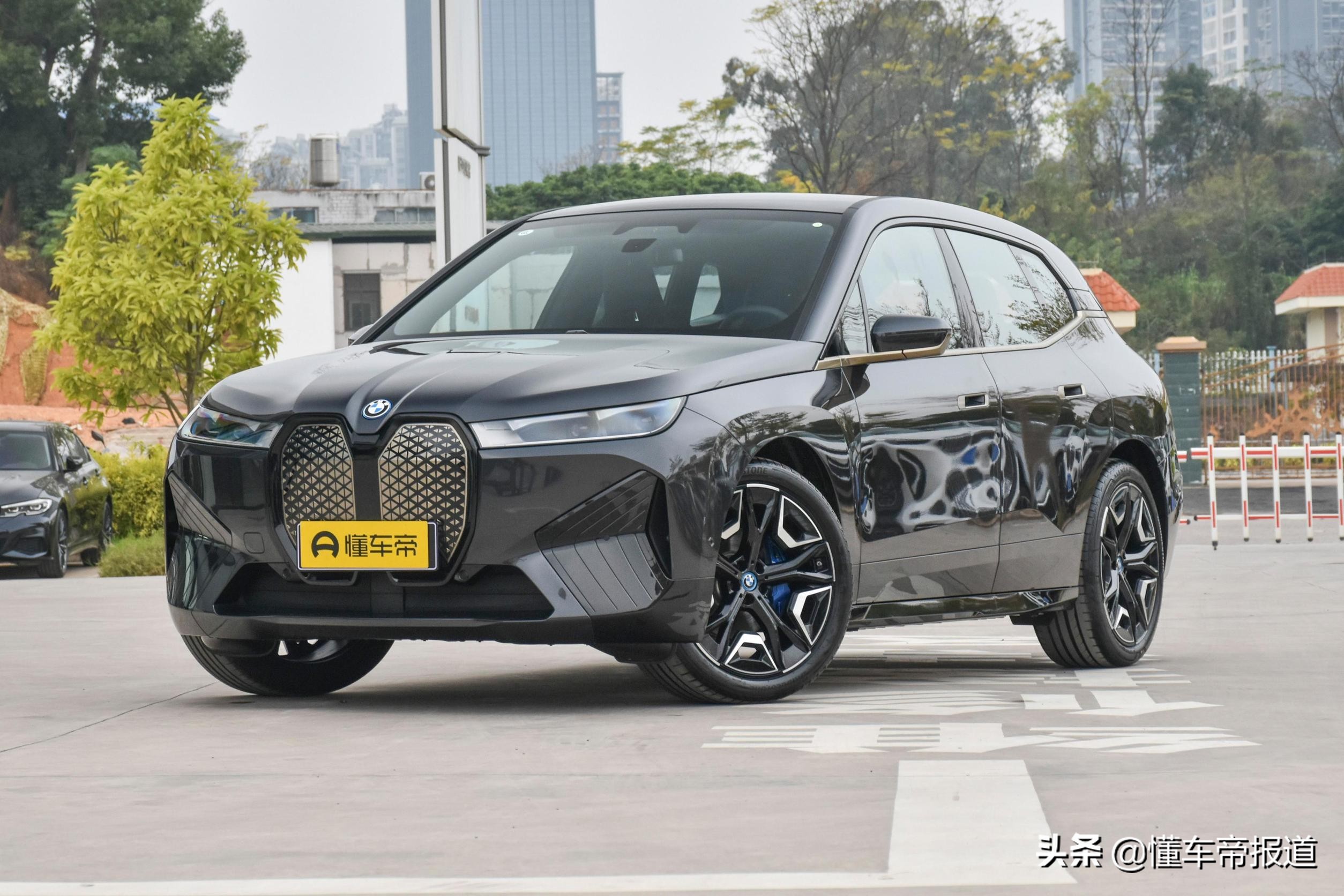 奔驰suv价格新车