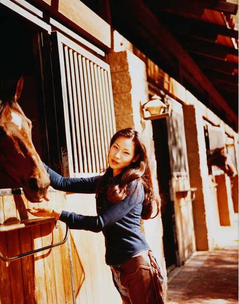 华裔姑娘在好莱坞：未婚先孕，孩子生父成迷