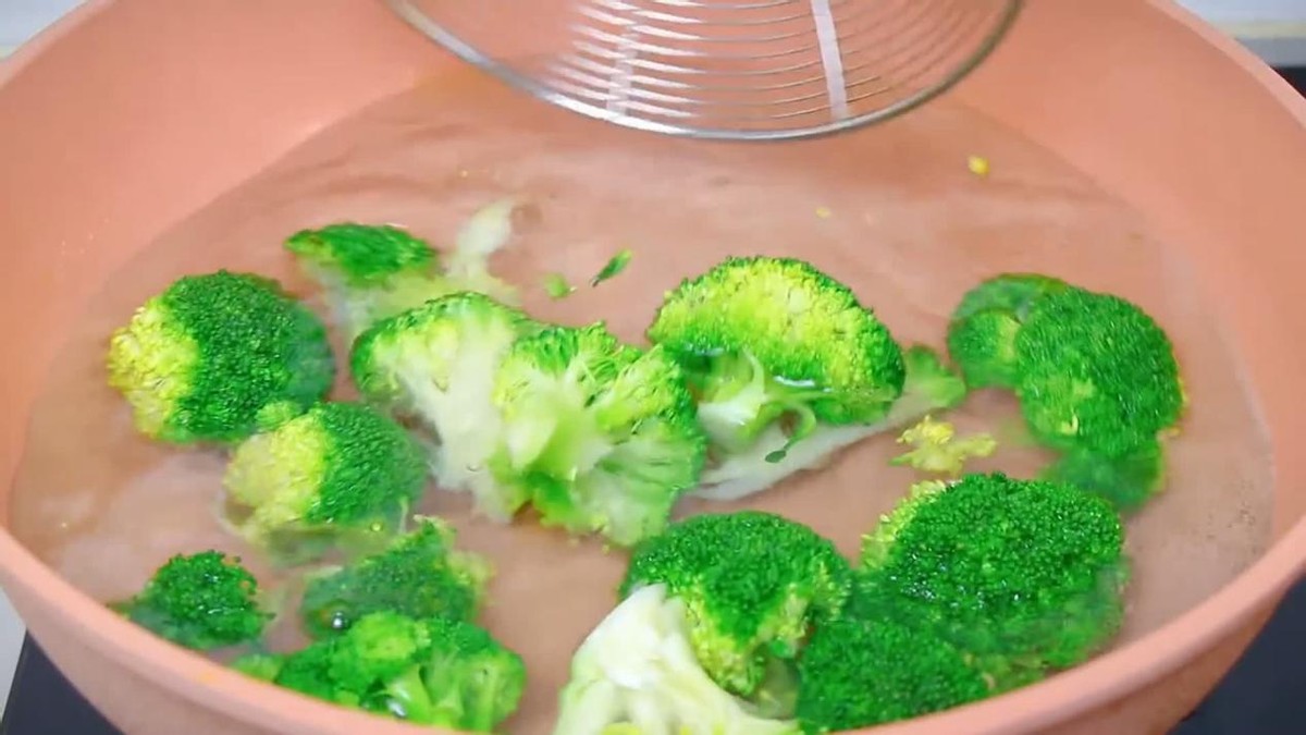 夏天，再贵也要多给孩子吃这2样菜，长高“黄金期”不吃亏
