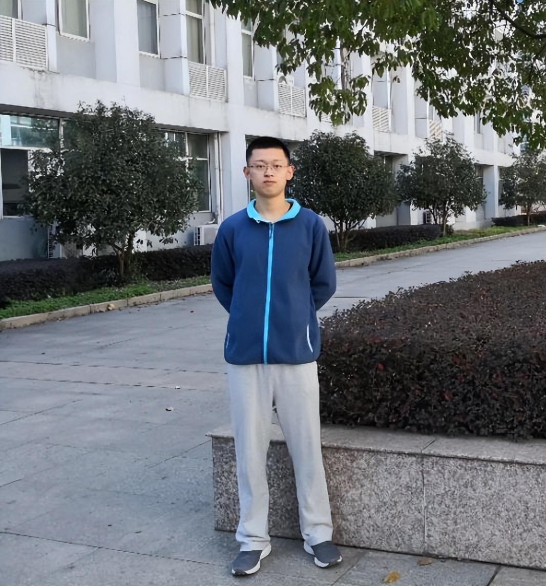 南师大学霸天团来袭！发表论文、直博清华、获全国表彰！现已集体保研！