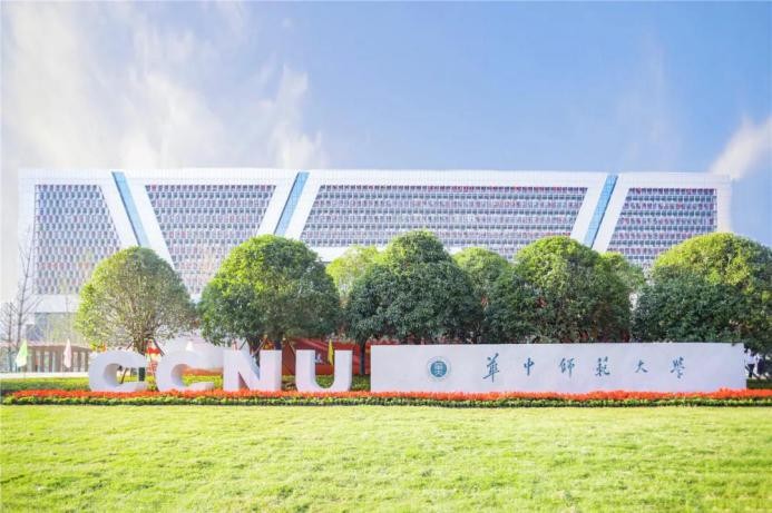 上课学化妆？湖北高校这堂“宝藏课程”火了，结课作业竟是做口红！