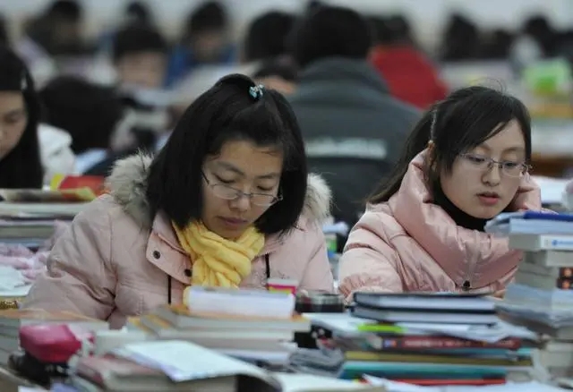 高三2月联考分数线出炉，接下来学生怎么做，才能稳步提升成绩？