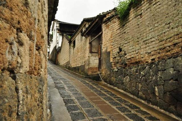 《团长》播出13年，演员现状差距大，有人“翻车”，有人整容退圈