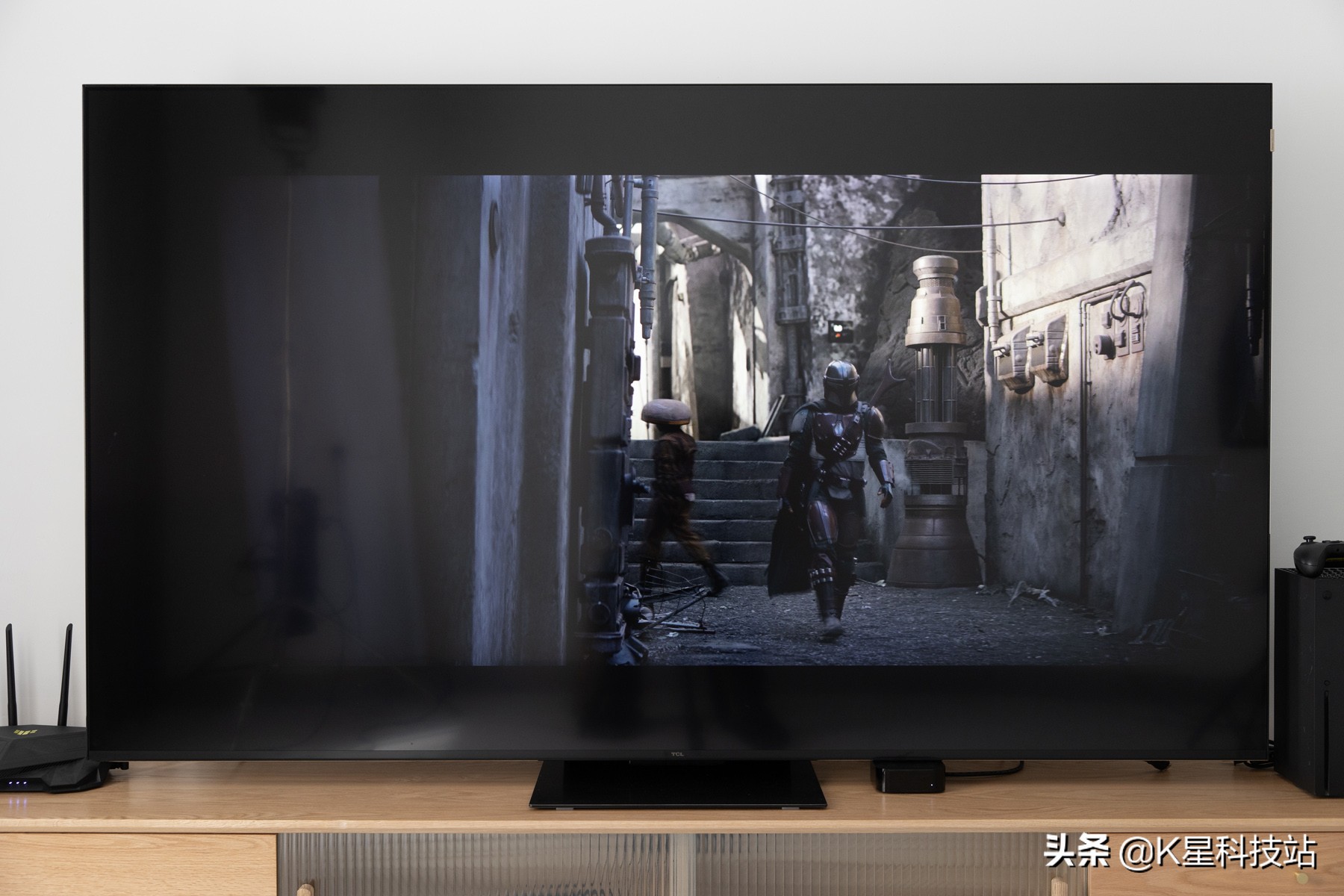 QD-Mini LED 战未来，国产电视画质的天花板，TCL X11电视机评测详解