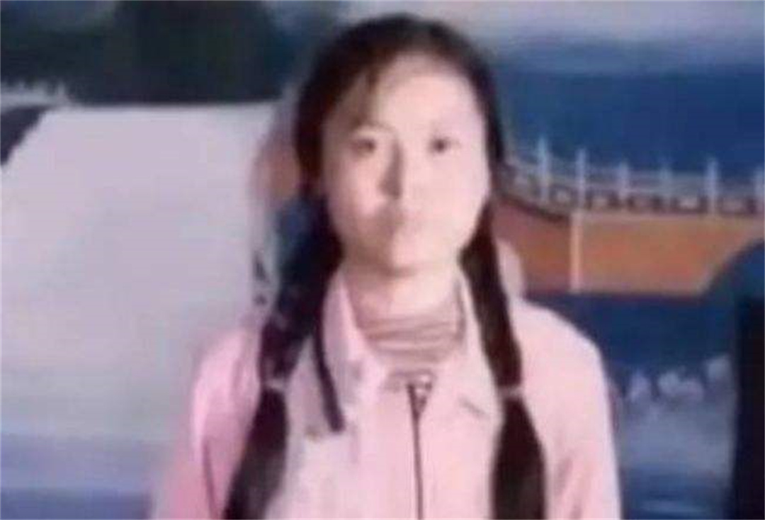 1995年的四川，老汉花120元买下女大学生，二人竟同住猪圈17年