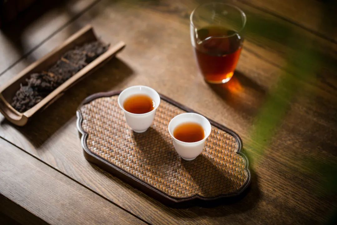 飞天揽月曼松普洱茶，不止是茶，更有收藏价值