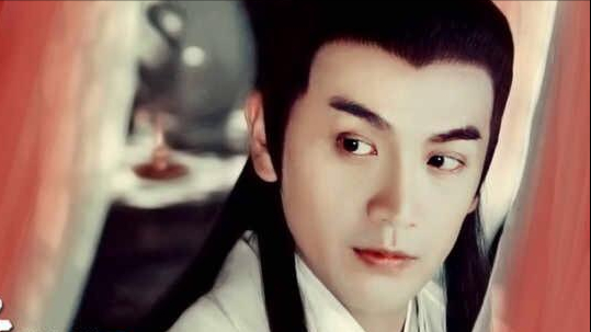 回眸一笑百媚生！男人魅起来太欲了，这6位的回眸杀让人惊艳