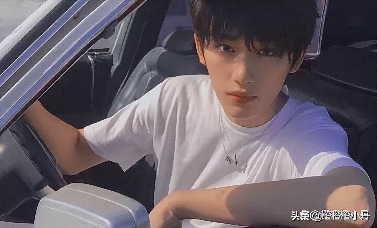 贯穿整个台风计划的丁程鑫，用七年改变了时代峰峻的淘汰制规则