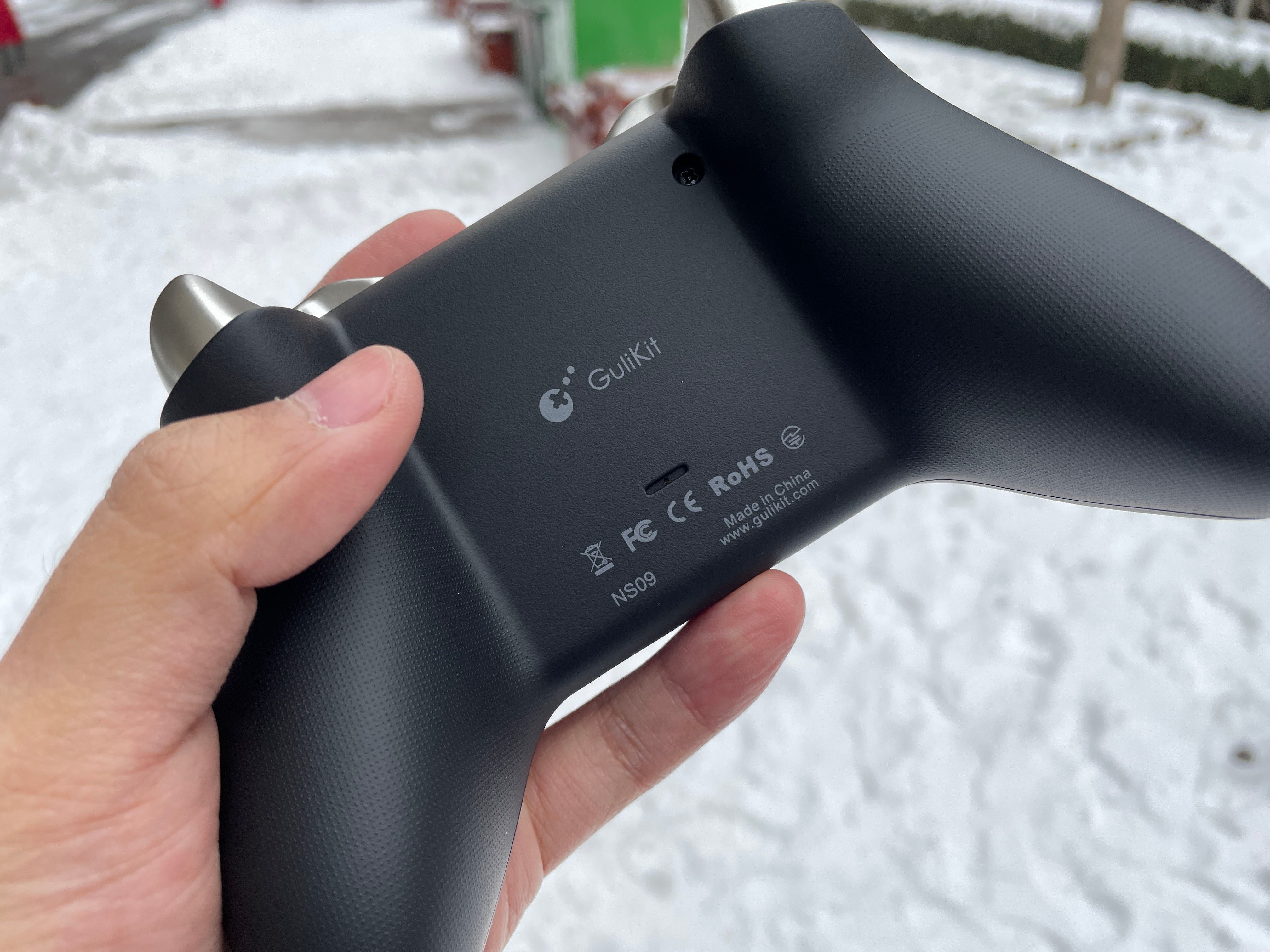 告别键鼠，从新找回游戏乐趣——谷粒金刚2Pro游戏手柄体验