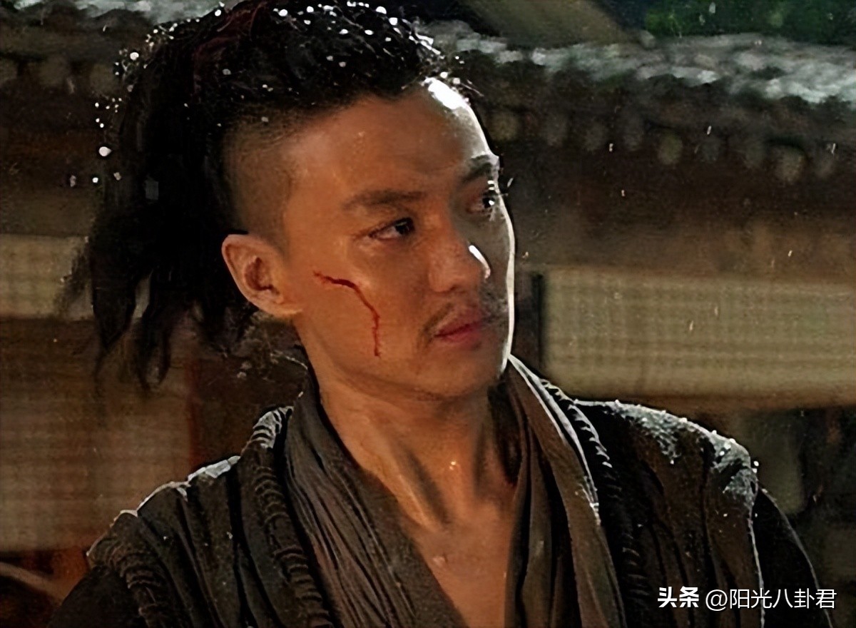 初见时青葱少年，再见时“人间油物”，这6位男星集体把路走窄了