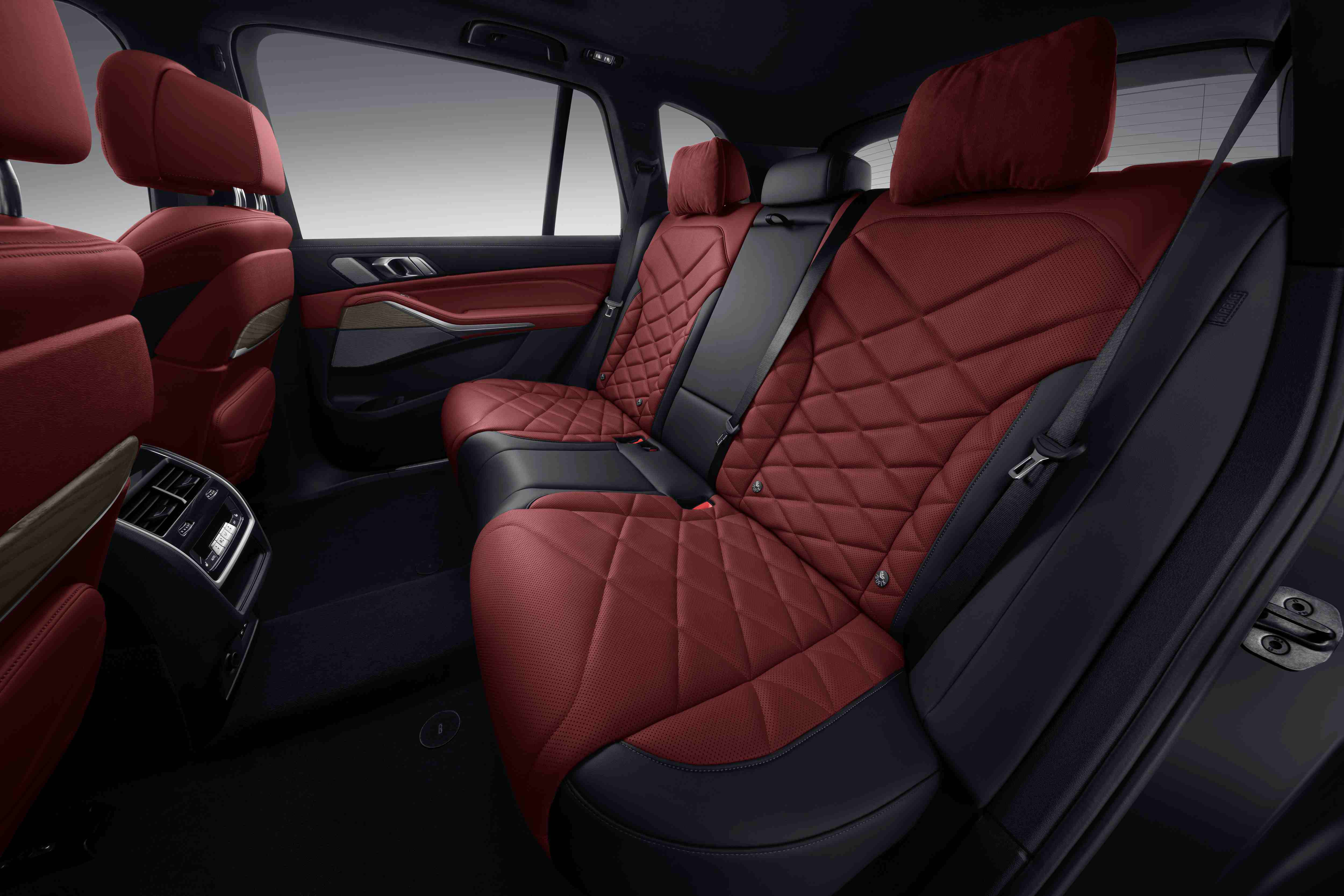 创新 设计 | 全新BMW X5携15项豪华标准配置震撼上市