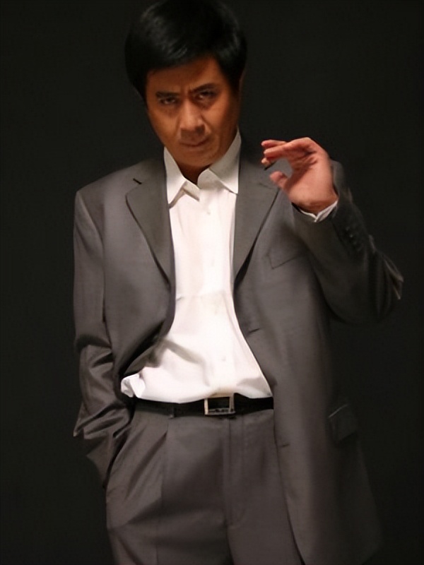 郭凯敏当红退隐误歧途11年2婚幸福美满儿子帅出新高度