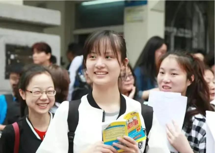 高考试卷为啥不能全国统一？明朝朱元璋统一试卷，结果引来大乱子