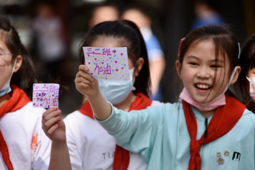 阳光体育 快乐足球｜棠小（南区）举行2022体育节足球技巧挑战赛