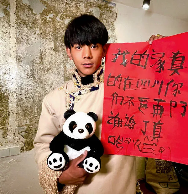 回村创业,却年赚千万!中国最土网红爆火,谁是背后推手?