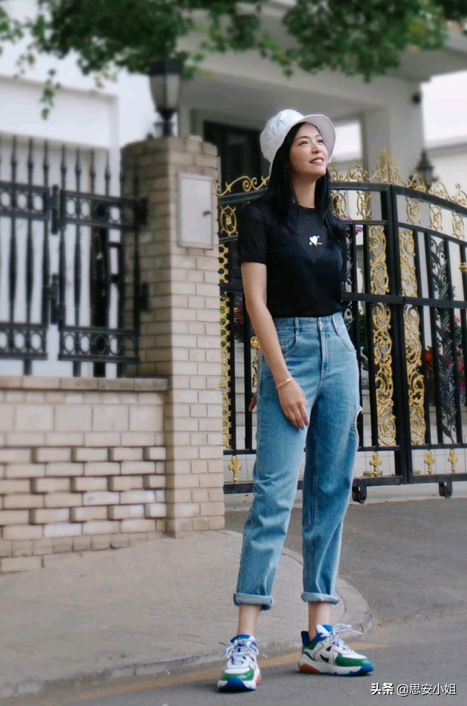 姚晨不愧是气质女神，夏日穿搭真高级，翠萍是我对她最大的误解