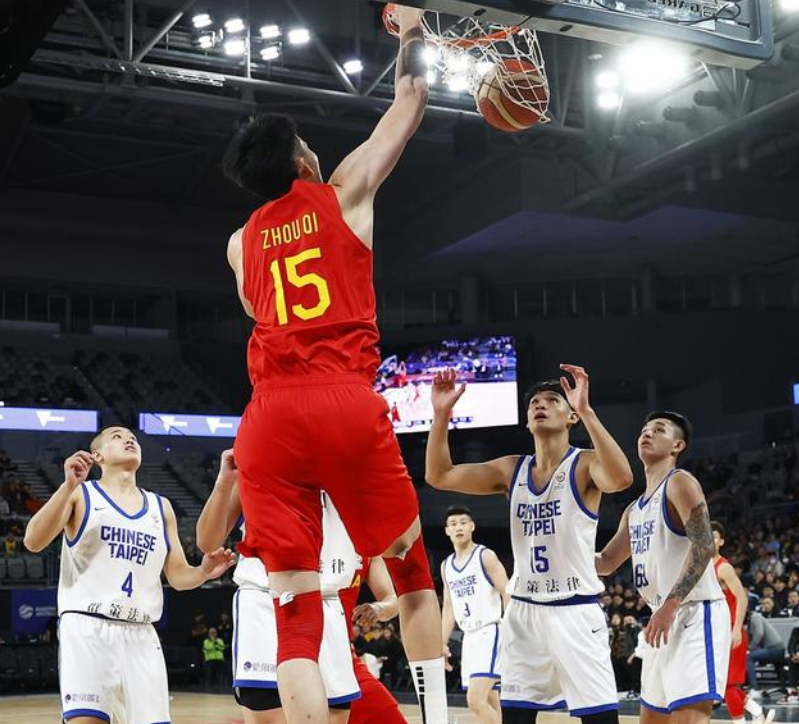 周琦为什么归化nba球员(深度分析：走出去的周琦，才是真正的大魔王)