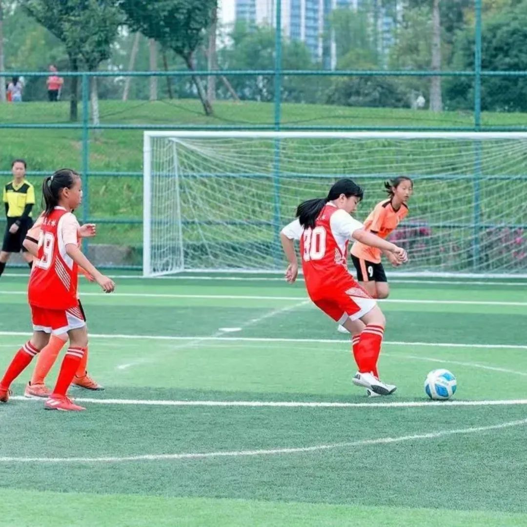 大林小学参加2022年第二届“天府杯”校园足球总决赛取得优异成绩