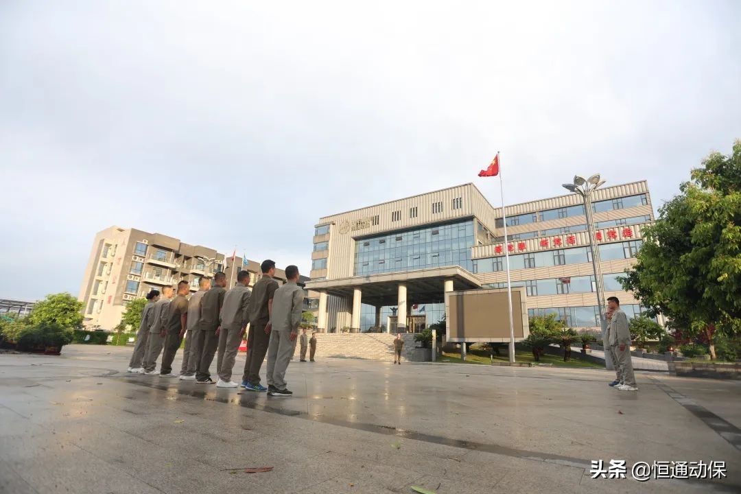 �Ĵ���ͨ4����Ա����ѵ������Բ����Ļ