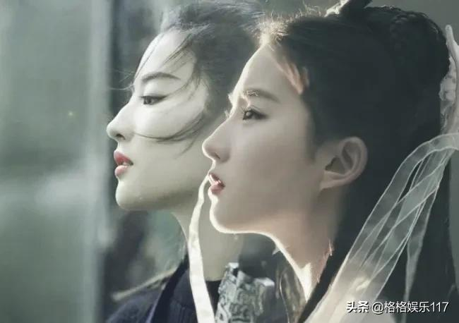 感觉刘亦菲的美,镜头不能完全拍出来,感觉真人会更精致