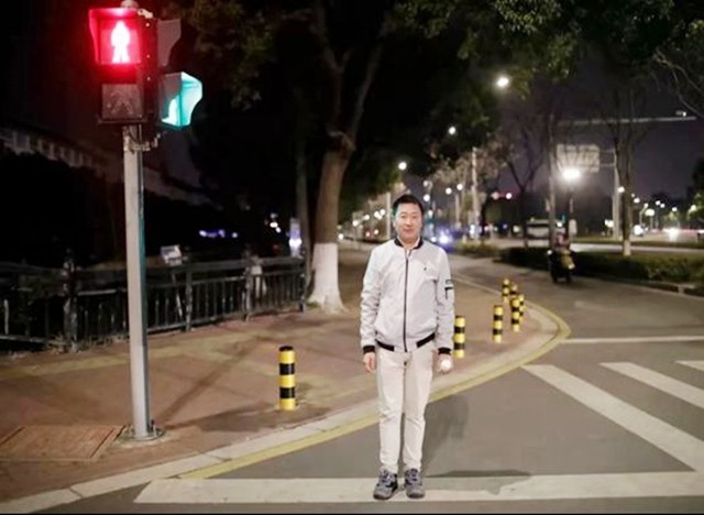 2016年，河南一快递员破解数学难题，浙大教授：已达硕士水平