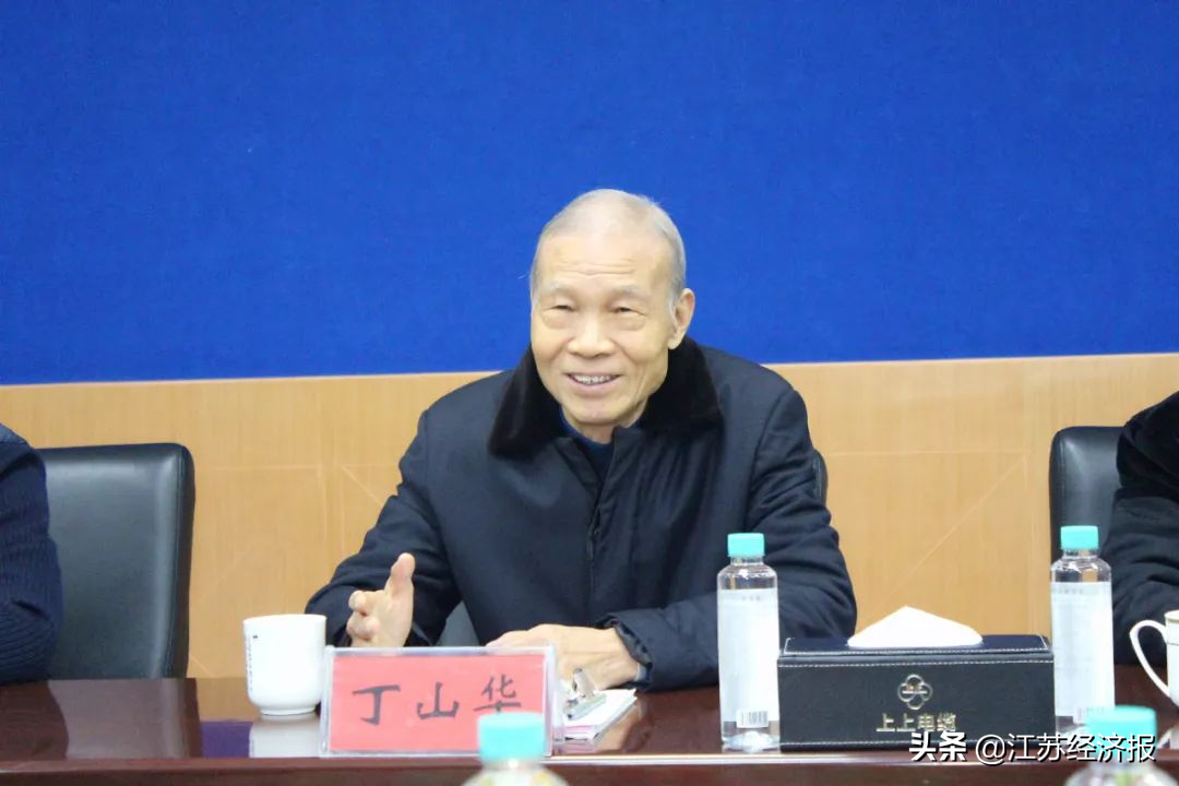 溧阳市领导走访企业，祝贺上上电缆销售突破300亿