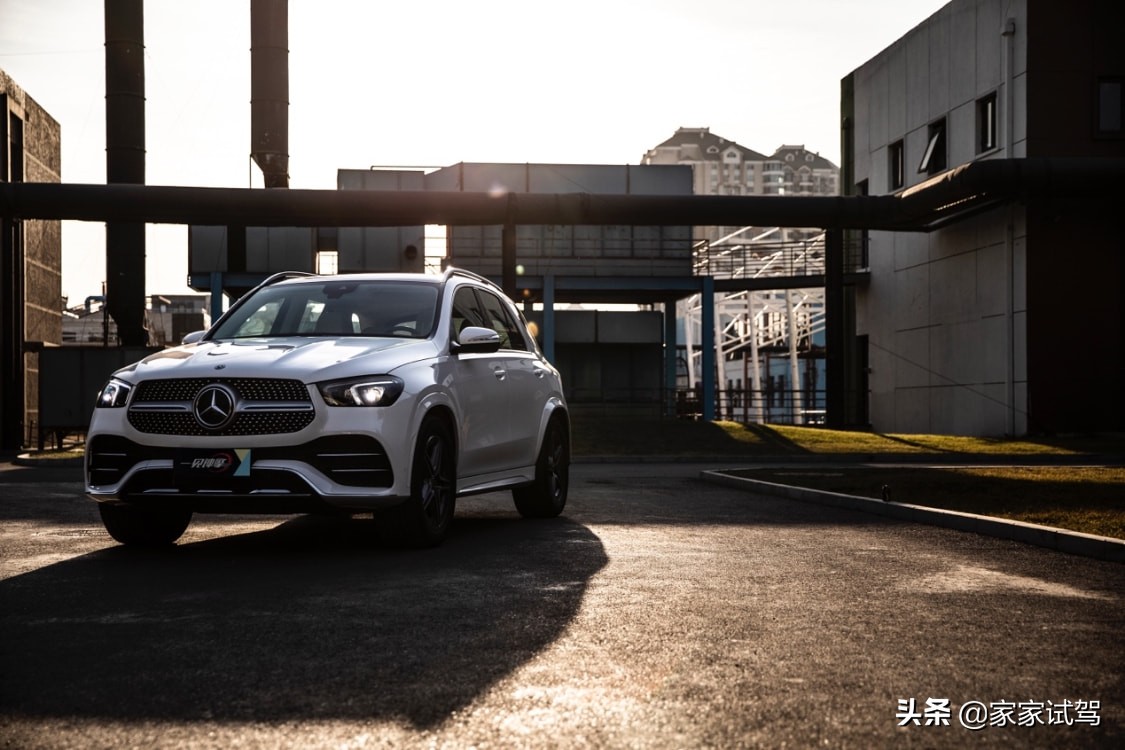 不止于豪华 汽车行业资深专家品鉴梅赛德斯-奔驰GLE SUV
