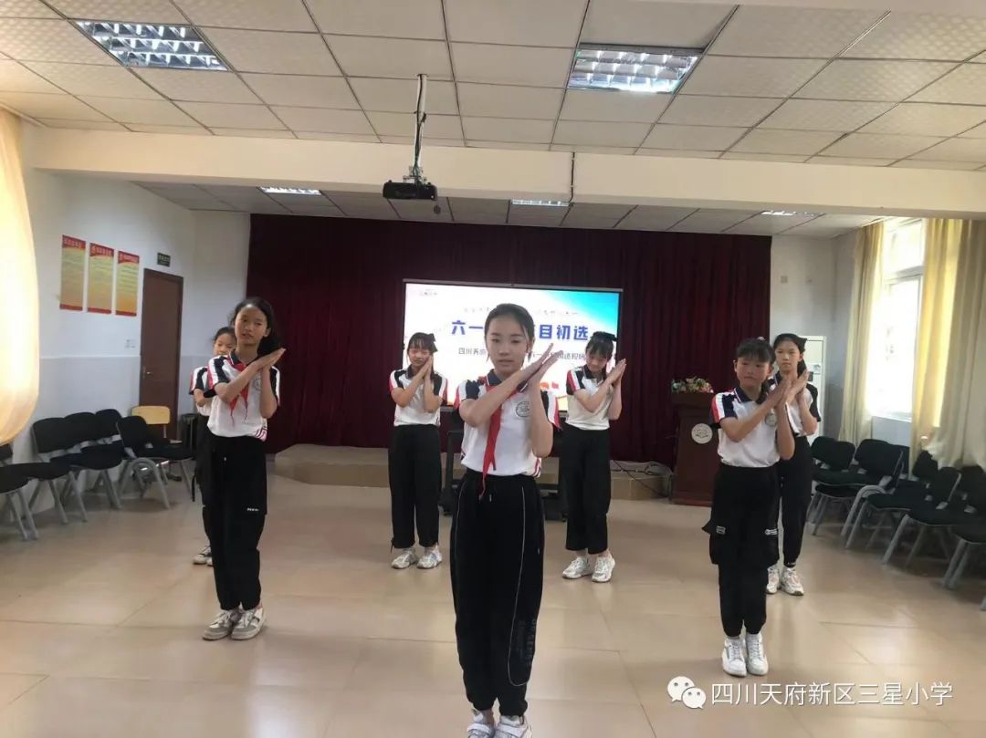 天府新区三星小学举行“金芙蓉”声乐比赛以及六一文艺节目初选
