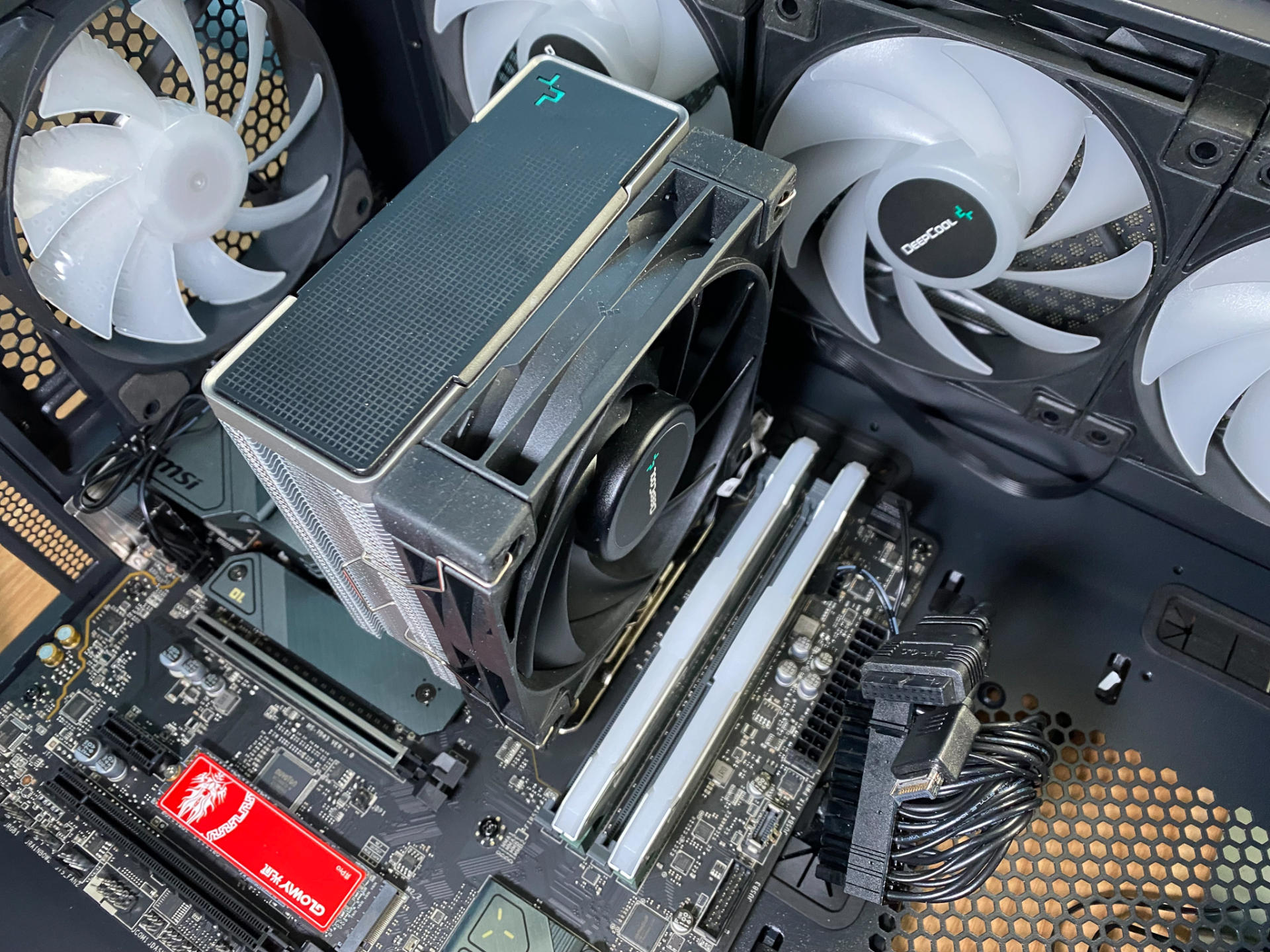 仅中国大陆特供，英特尔这CPU有性价比？i5-12490F+B660主板实测