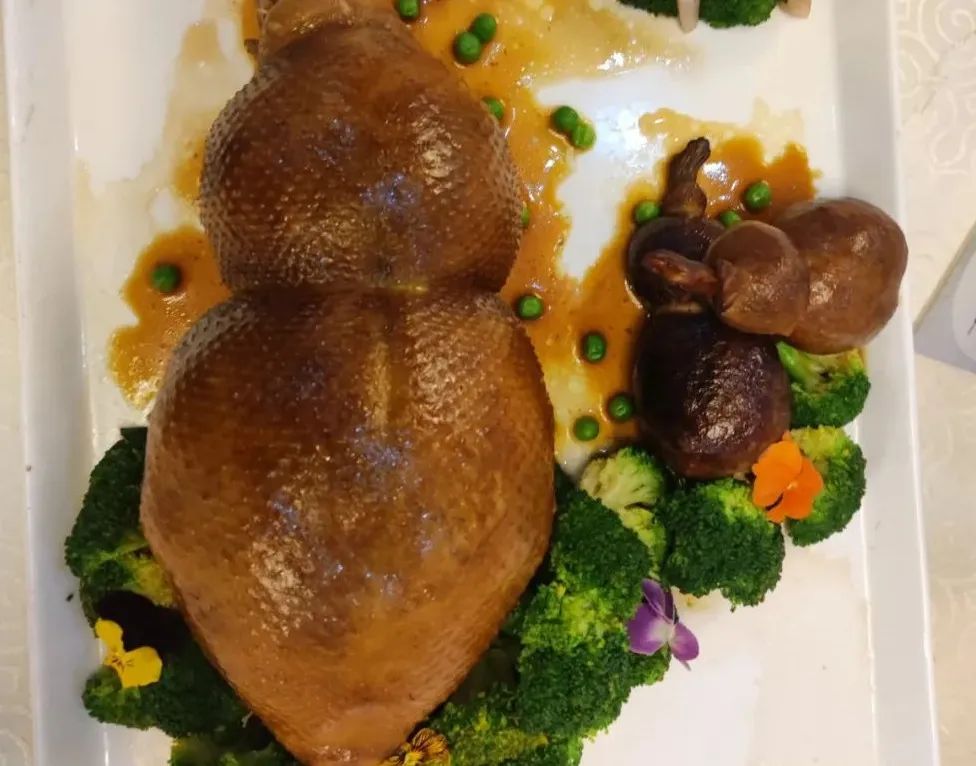 河南省“豫菜杯”餐饮行业技能竞赛的“神鸡”，不一般