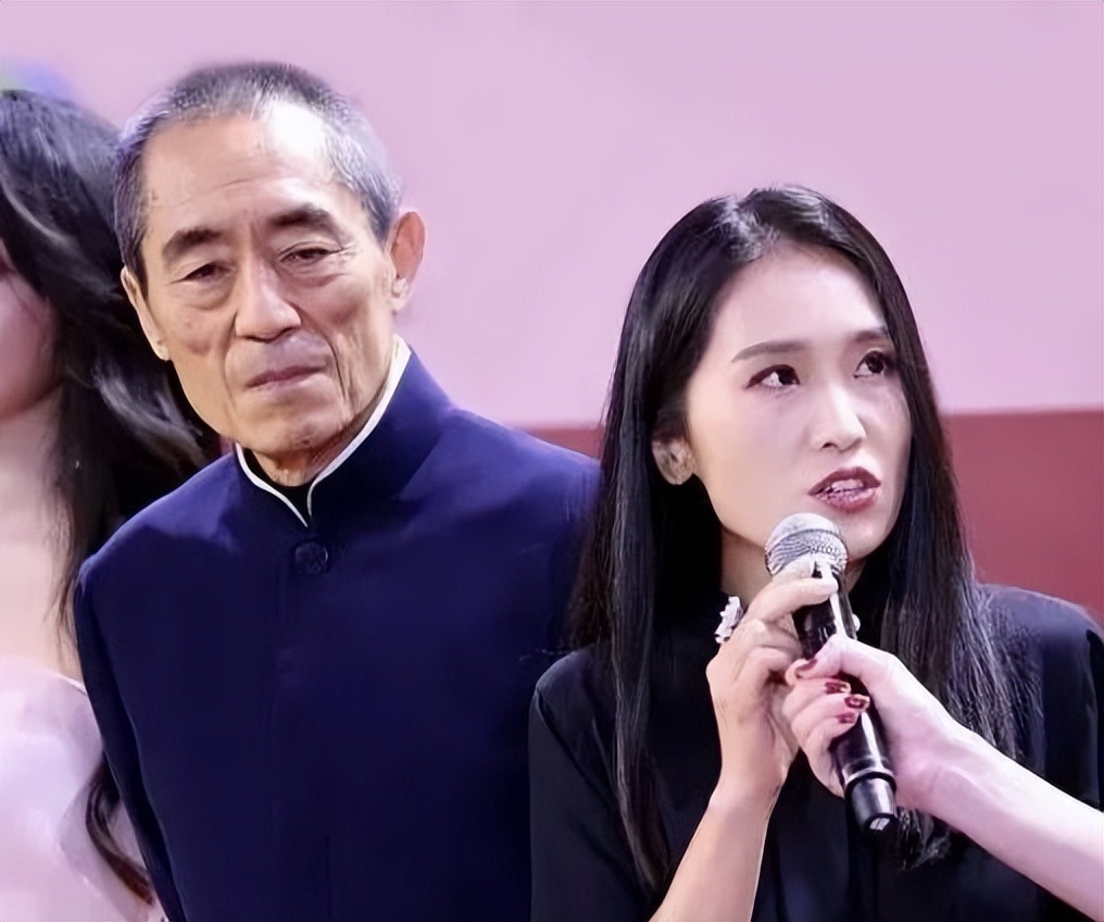 父亲是歪瓜裂枣，女儿却貌美如花？这10位星二代的长相好奇妙