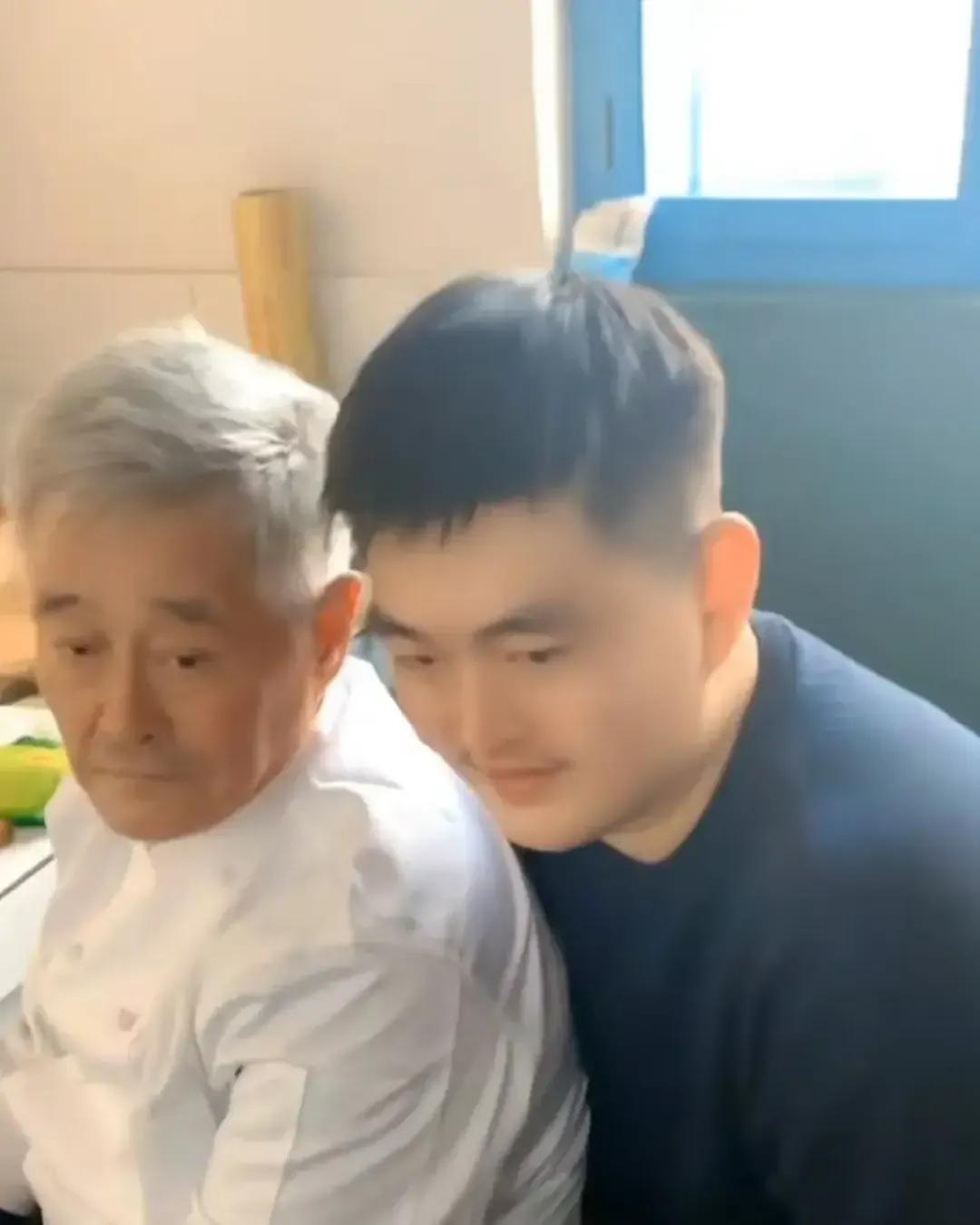 赵本山儿子赵大牛说这辈子不需要努力了，光他爸财产吃利息就够了