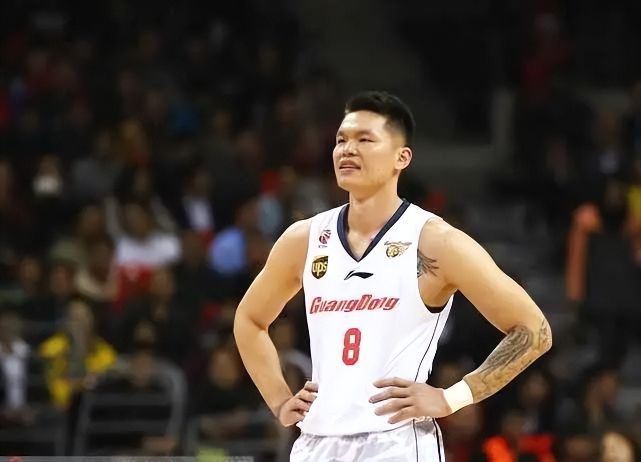 国际篮球比赛人员是多少(男篮历史最强12人组队，能否与NBA球队一战？)